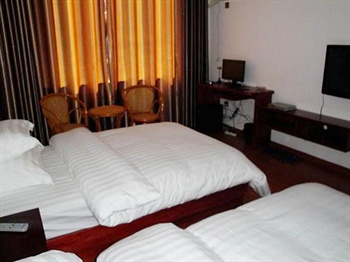  - Fenghuang Changle Inn