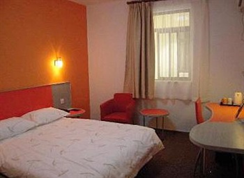  - Motel 168 Pingkang Road Inn  