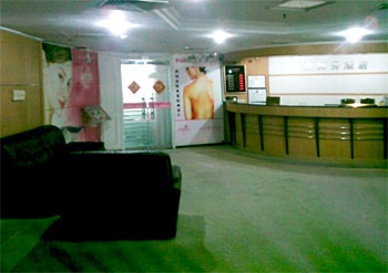 Reception Desk - Junda Business Hotel - Zhuhai