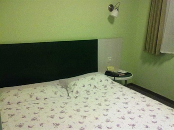  - Motel 168 Inn(Zhongshan Xingzhong Road)