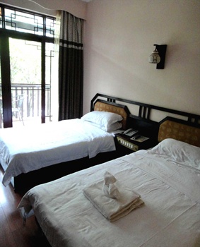  - Yangshuo River View Hotel