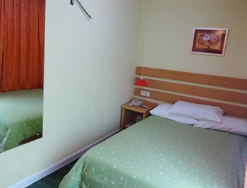  - Home Inn Sanya Jiefang Third Road pedestrian street