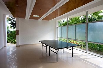 Table Tennis - Sanya Yomovo Service Apartment blue sky