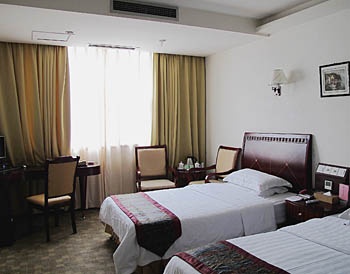 -- - Chengdu City Business Hotel