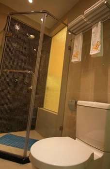  - Chengdu Binyue Express Apartment Hotel