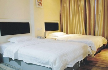 -- - Yibin City View Business Hotel