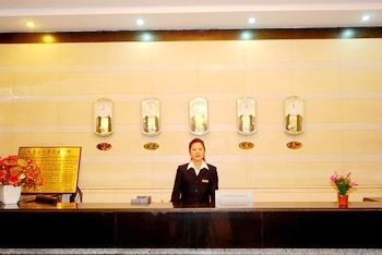 Reception Desk - Mount Emei Sanxin Hotel