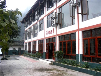  - Emeishan Qingxiu Hotel