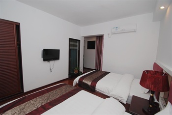  - Kaili Royal Hotel