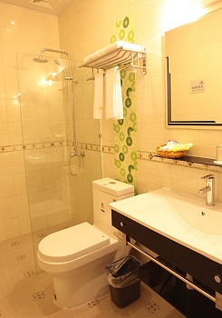 Bathroom - Kunming new beautiful home hotel