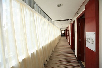 Corridor - Yunnan Qiannuo Hotel News Road