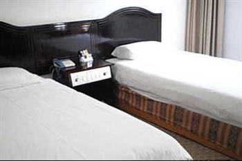  - Kunming Jiqing Hotel