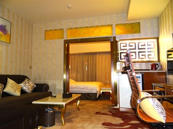  - Kunming Yiya Sunshine Platinum Hotel