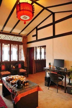 -- - A Natural Inn - Lijiang