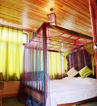 -- - Fun Inn - Lijiang