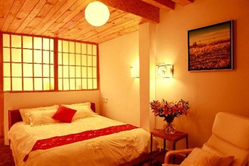  - Lijiang pillow Water Home Inn