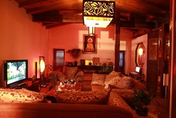  - Lijiang pillow Water Home Inn