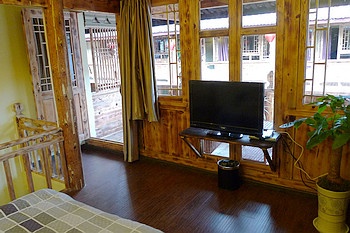 -- - Lijiang official court Inn 10