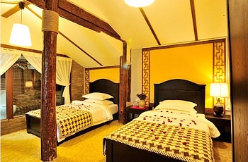 -- - Lijiang Shang Fu court Inn