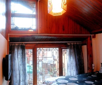  - Lijiang Old Town porcelain Inn