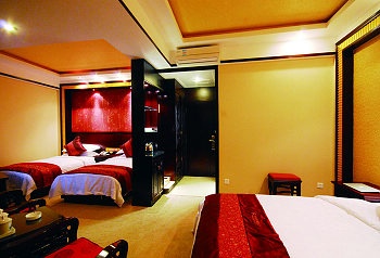 Deluxe Triple Room - Rong Hua Business Hotel - Dali