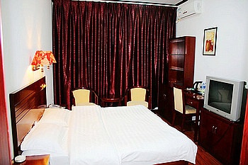 -- - Dali Serene Holiday Hotel