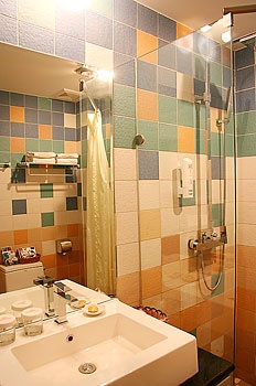 Executive Room/Bathroom - Super House Inn (Lian Hu)  