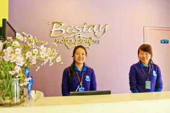 Reception Desk - Xi'an Baishi Express Hotel - Jiefang Road