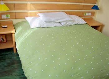  - Home Inn Weinan Dongfeng Street