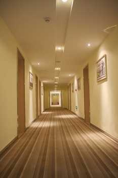 Corridor - Lanzhou Garden Express Hotel Minzhu West Road