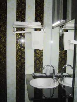 Bathroom - Yinchuan sea moon Business Hotel