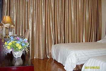 -- - GreenTree Inn Xining Qilian Road express Hotel