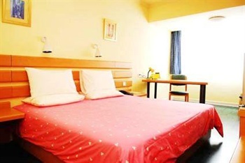  - Home Inn Urumqi Qitai Road Jinger Road