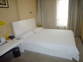 -- - Beijing Maple Business Hotel