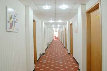 Corridor - Happy Garden Hotel