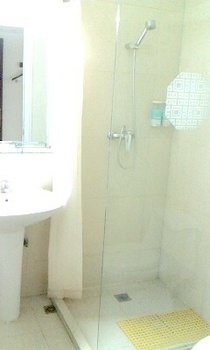 Bathroom - Hotel Iras - Beijing