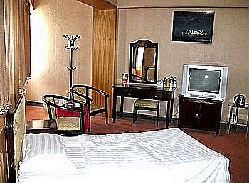 -- - Yilongyuan Hotel Beijing