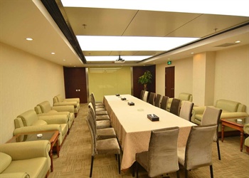  - Beifang Langyue Hotel – Beijing Qingnian Lake