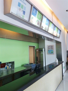  - Holiday Inn Express Meilong Shanghai