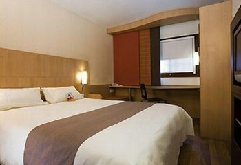  - Hotel Ibis Shanghai Lianyang