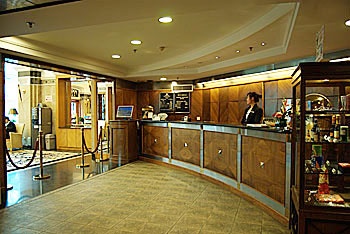 Reception Desk - Rich Garden Hotel - Shanghai