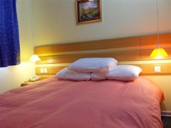  - Home Inns (Shanghai Fengxian Huancheng East Road)