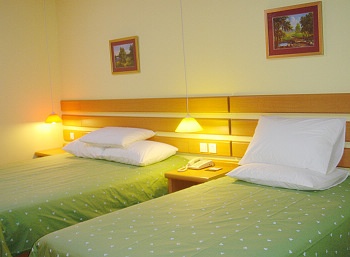 -- - Home Inns (Shanghai Fengxian Huancheng East Road)