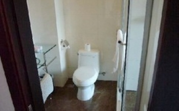 Bathroom - Huijia Apartment Hotel (Shanghai Waitan) 