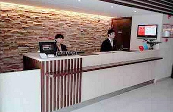 Reception Desk - Hanting Seasons Hotel Jing'an Temple - Shanghai