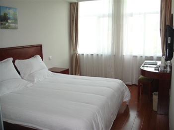  - GreenTree Inn Shanghai Pudong Airport