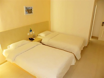  - Beijing Aihua Hotel