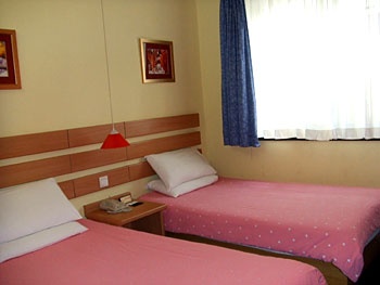 Standard Room - Home Inn (Yansha Consulat Area)