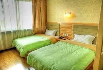  - Beijing Qianlong Hotel