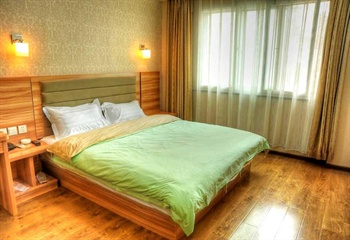  - Beijing Qianlong Hotel